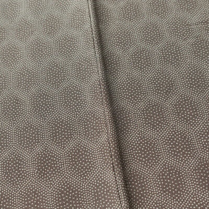 小紋 縮緬 正絹 亀甲柄 袷仕立て 身丈153.5cm 裄丈66.5cm 着物 グレー_画像8