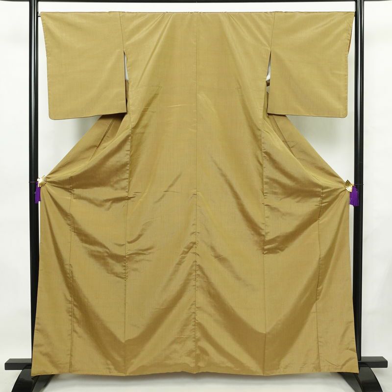 紬 正絹 無地 袷仕立て 身丈164.5cm 裄丈67cm 着物 黄・黄土色_画像1