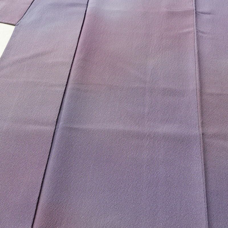 小紋 斉藤三才 落款入り 縮緬 一つ紋付き 正絹 その他の柄 袷仕立て 身丈157cm 裄丈66.5cm フォーマル 着物 紫・藤色_画像5