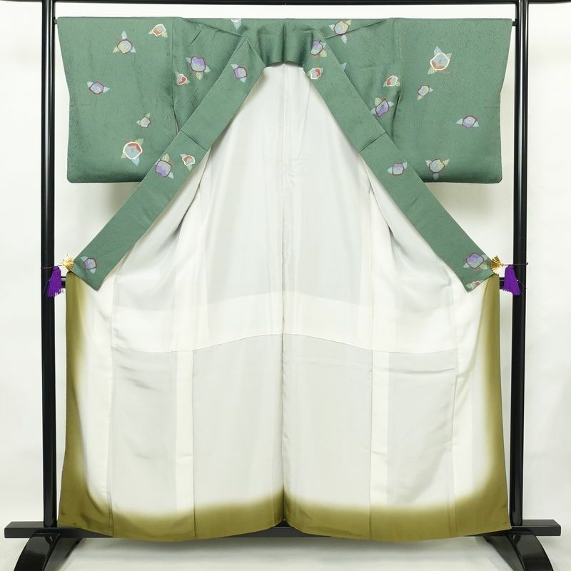 小紋 正絹 花柄 袷仕立て 身丈157cm 裄丈67cm 箔 着物 緑・うぐいす色_画像3