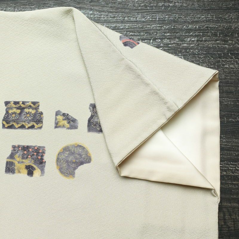 小紋 縮緬 正絹 幾何学柄・抽象柄 袷仕立て 身丈165cm 裄丈66cm 着物 グレー_画像14