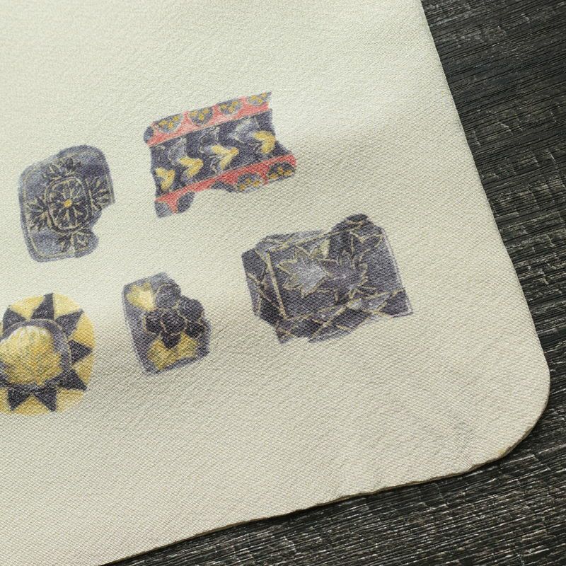 小紋 縮緬 正絹 幾何学柄・抽象柄 袷仕立て 身丈165cm 裄丈66cm 着物 グレー_画像15