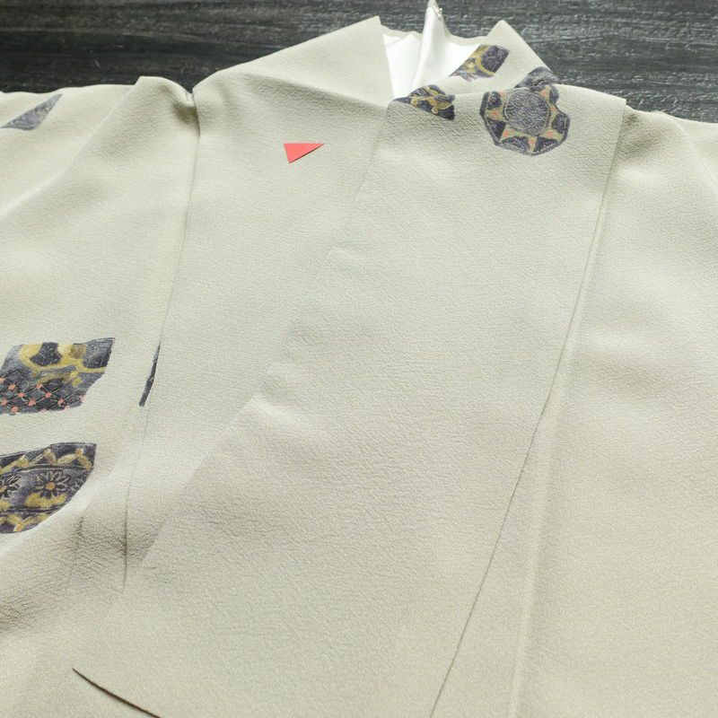 小紋 縮緬 正絹 幾何学柄・抽象柄 袷仕立て 身丈165cm 裄丈66cm 着物 グレー_画像16