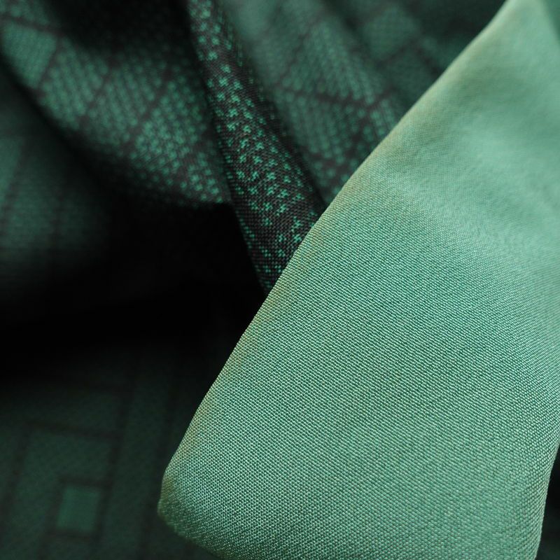 大島紬 正絹 幾何学柄・抽象柄 袷仕立て 身丈162cm 裄丈65.5cm 着物 緑・うぐいす色_画像19