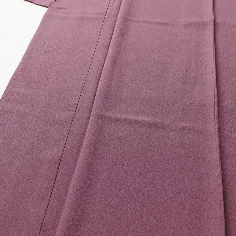 色無地 縮緬 一つ紋付き 正絹 無地 袷仕立て 身丈161cm 裄丈67cm フォーマル 着物 紫・藤色_画像5