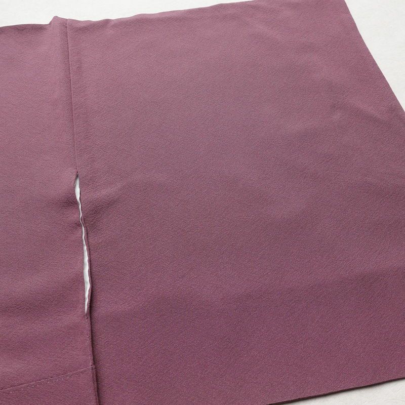 色無地 縮緬 一つ紋付き 正絹 無地 袷仕立て 身丈161cm 裄丈67cm フォーマル 着物 紫・藤色_画像13