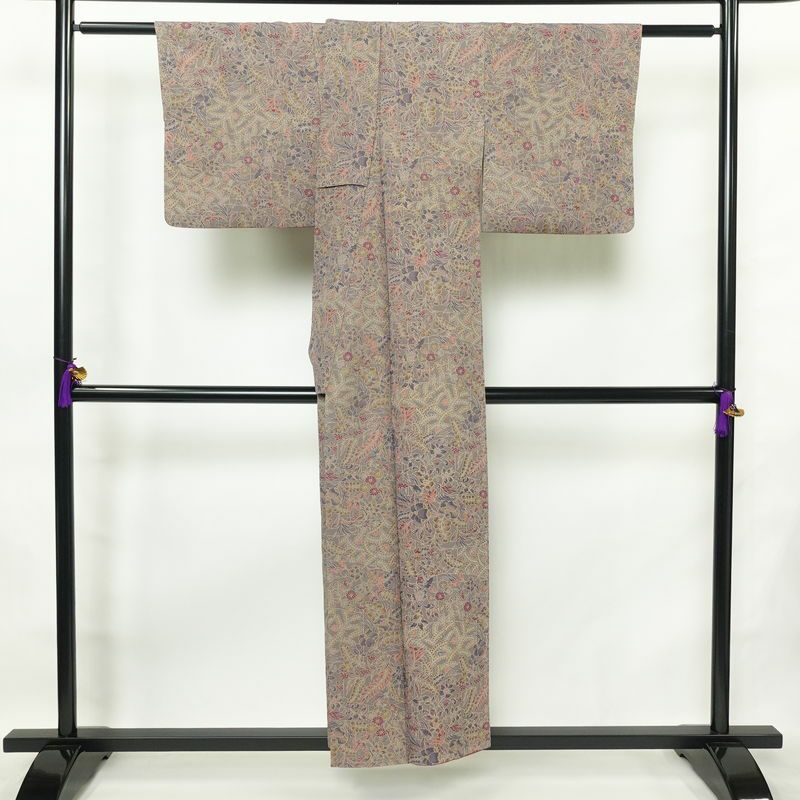 小紋 良品 丹後ちりめん 縮緬 正絹 木の葉・植物柄 袷仕立て 身丈152.5cm 裄丈64.5cm 着物 紫・藤色_画像2