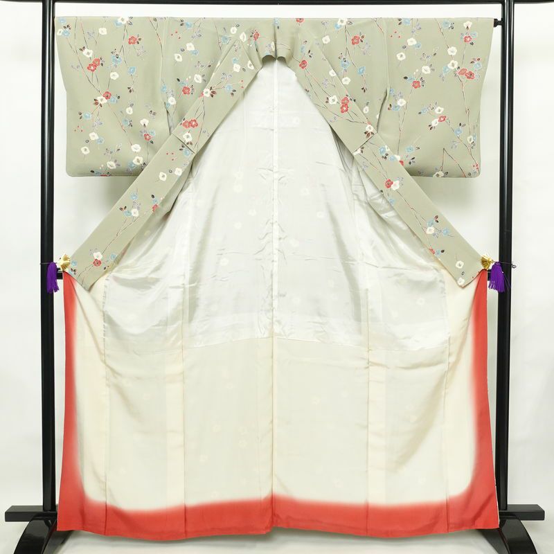 小紋 縮緬 正絹 花柄 袷仕立て 身丈163cm 裄丈67cm 箔 着物 緑・うぐいす色_画像3