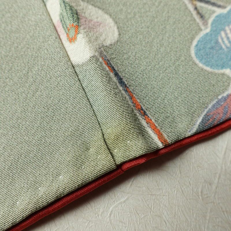 小紋 縮緬 正絹 花柄 袷仕立て 身丈163cm 裄丈67cm 箔 着物 緑・うぐいす色_画像10