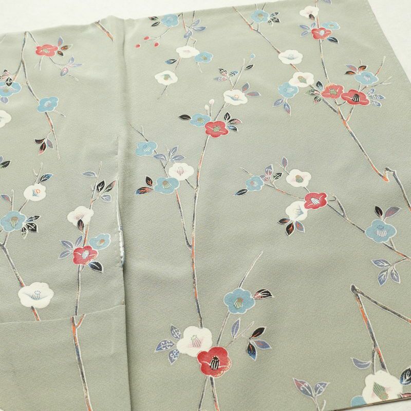 小紋 縮緬 正絹 花柄 袷仕立て 身丈163cm 裄丈67cm 箔 着物 緑・うぐいす色_画像16