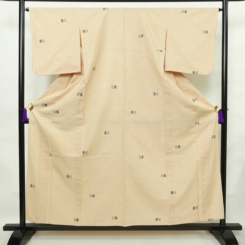 単衣 紬 正絹 幾何学柄・抽象柄 単衣仕立て 身丈158cm 裄丈66cm 着物 ベージュ_画像1