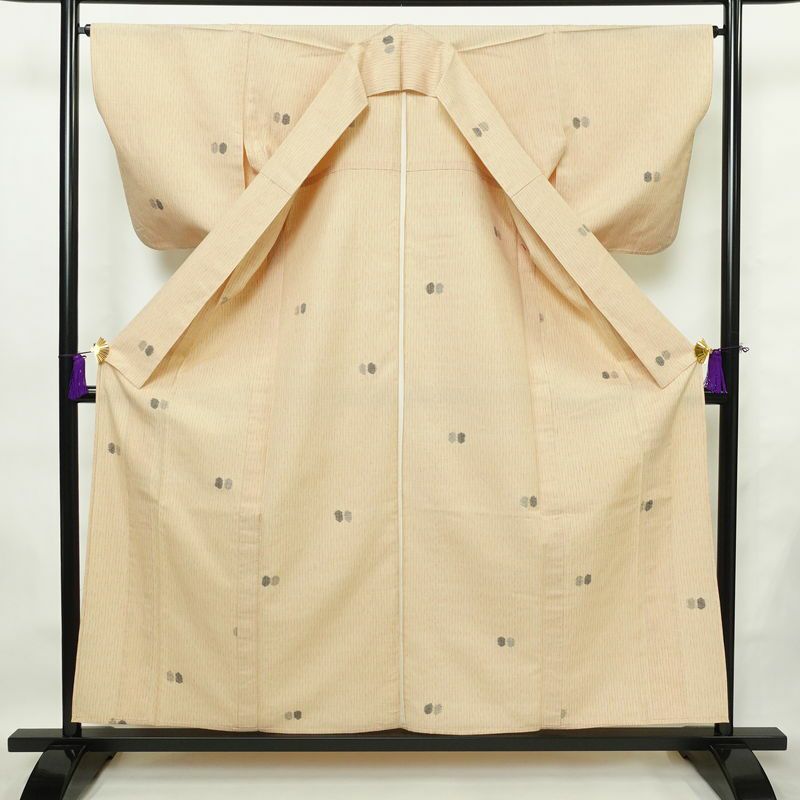 単衣 紬 正絹 幾何学柄・抽象柄 単衣仕立て 身丈158cm 裄丈66cm 着物 ベージュ_画像3