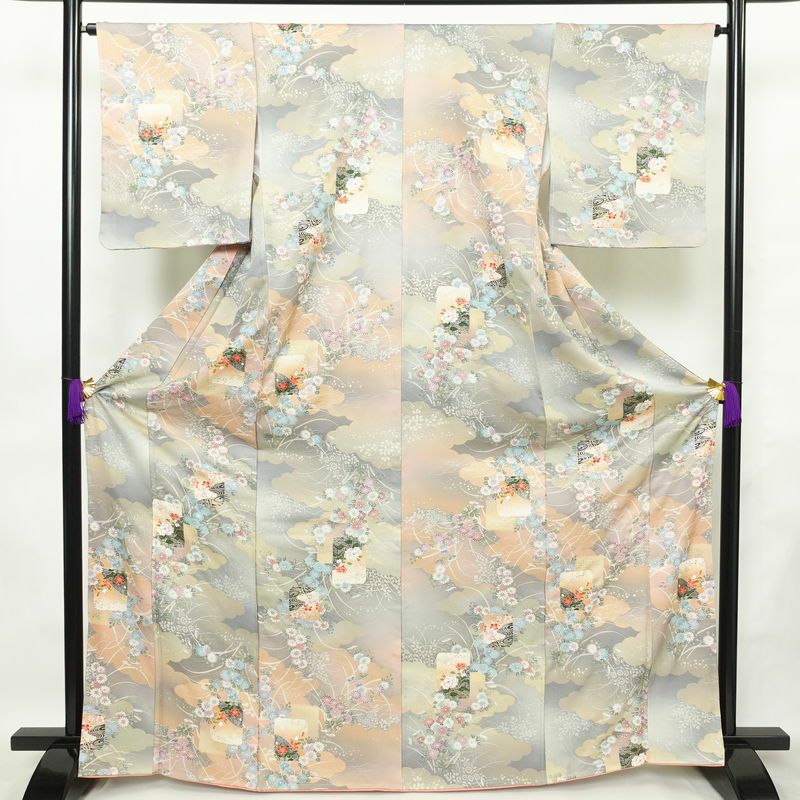 小紋 美品 元禄絵巻 しつけ糸付き 丹後ちりめん 正絹 花柄 袷仕立て 身丈167.5cm 裄丈65.5cm 箔 着物 多色使い_画像1