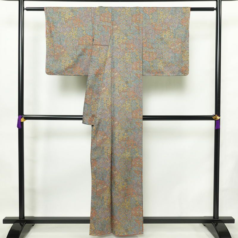 小紋 良品 しつけ糸付き 総柄 ポリエステル 幾何学柄・抽象柄 袷仕立て 身丈158.5cm 裄丈65cm 着物 多色使い_画像2