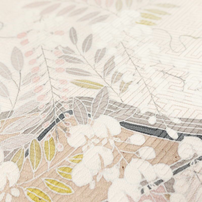 付け下げ 良品 綸子 一つ紋付き 正絹 木の葉・植物柄 袷仕立て 身丈161.5cm 裄丈65cm フォーマル 着物 ピンク_画像8