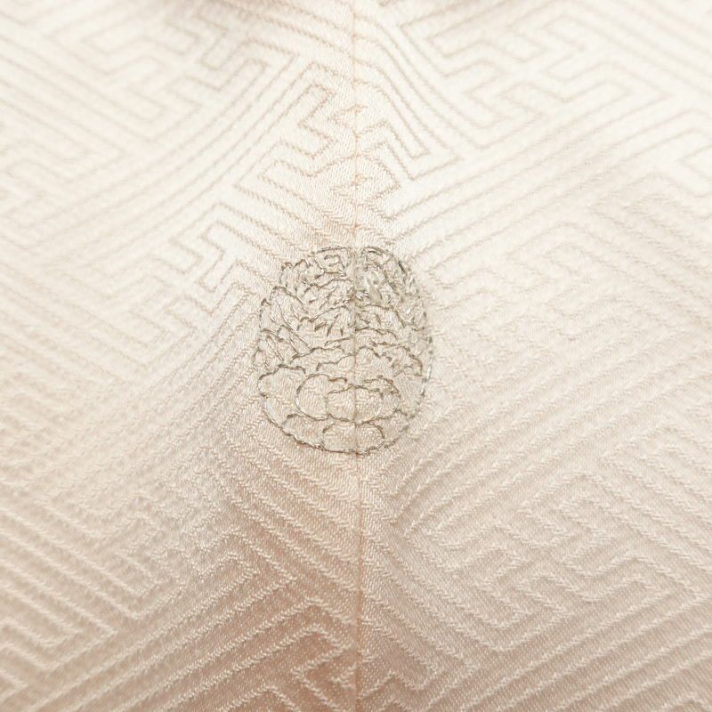 付け下げ 良品 綸子 一つ紋付き 正絹 木の葉・植物柄 袷仕立て 身丈161.5cm 裄丈65cm フォーマル 着物 ピンク_画像15