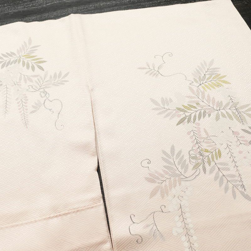 付け下げ 良品 綸子 一つ紋付き 正絹 木の葉・植物柄 袷仕立て 身丈161.5cm 裄丈65cm フォーマル 着物 ピンク_画像16