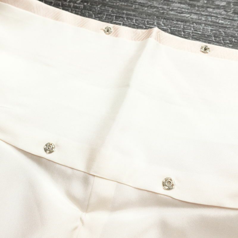 付け下げ 良品 綸子 一つ紋付き 正絹 木の葉・植物柄 袷仕立て 身丈161.5cm 裄丈65cm フォーマル 着物 ピンク_画像20