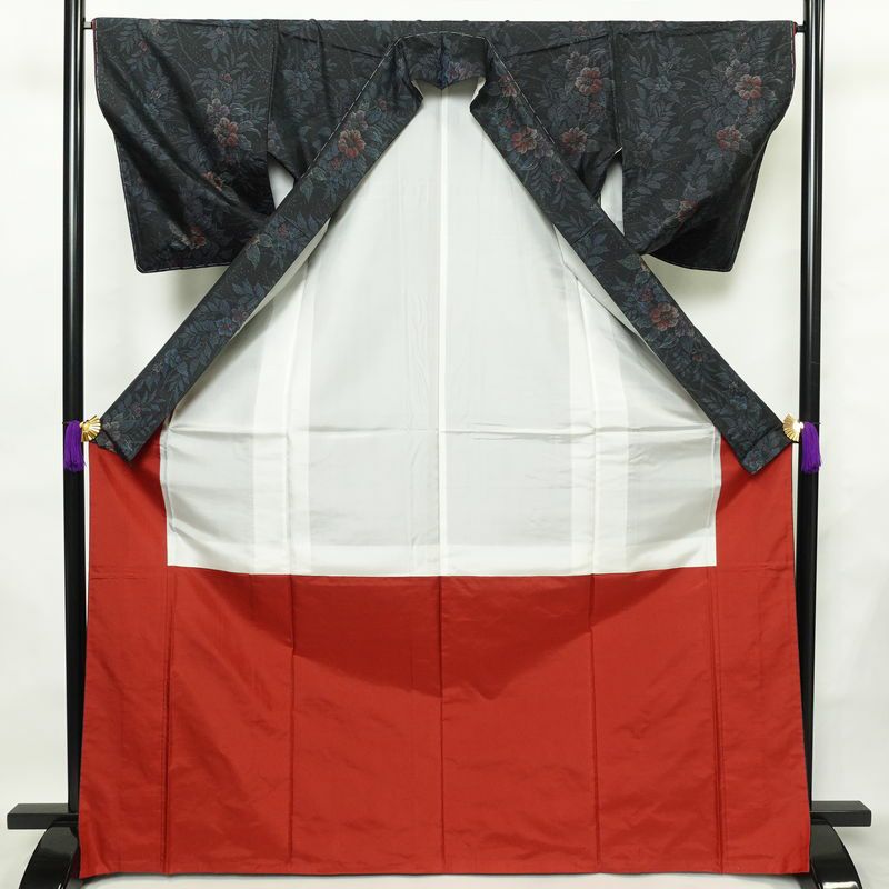 大島紬 良品 アンサンブル しつけ糸付き セット品 正絹 花柄 袷仕立て 身丈170cm 裄丈66cm 着物 青・紺_画像3