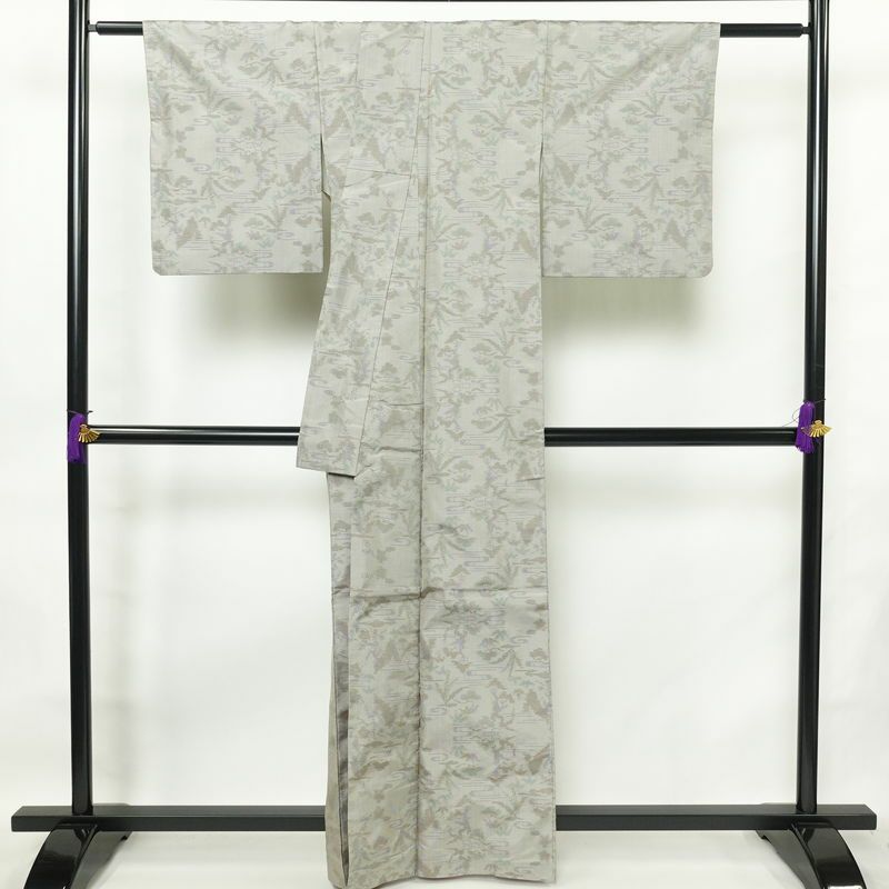 紬 正絹 木の葉・植物柄 袷仕立て 身丈161.5cm 裄丈64.5cm 着物 グレー_画像2