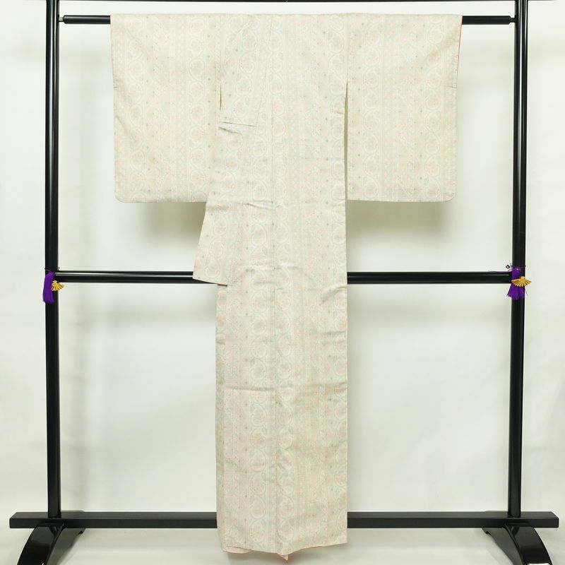 紬 正絹 幾何学柄・抽象柄 袷仕立て 身丈158cm 裄丈65.5cm 着物 白_画像2