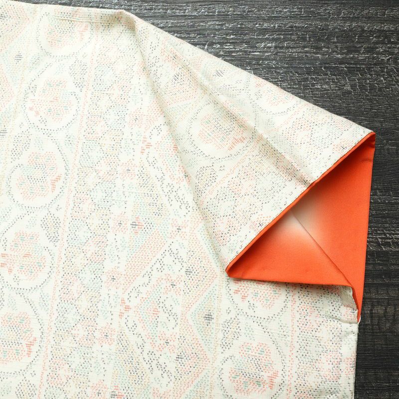 紬 正絹 幾何学柄・抽象柄 袷仕立て 身丈158cm 裄丈65.5cm 着物 白_画像12