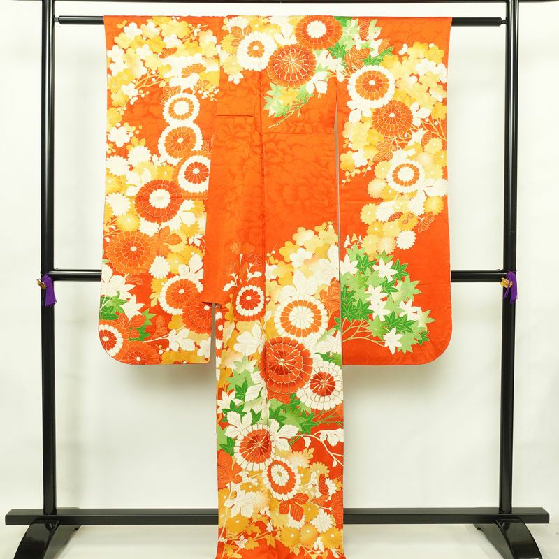振袖 金駒刺繍 綸子 正絹 花柄 袷仕立て 身丈164cm 裄丈67cm 箔 金彩 フォーマル 着物 橙_画像2