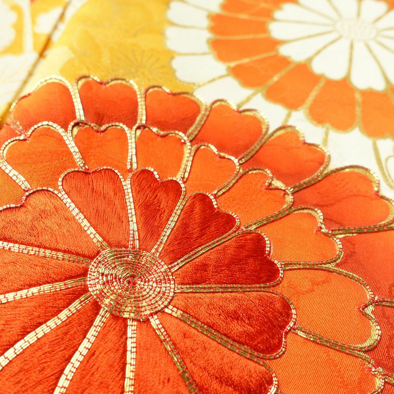 振袖 金駒刺繍 綸子 正絹 花柄 袷仕立て 身丈164cm 裄丈67cm 箔 金彩 フォーマル 着物 橙_画像7