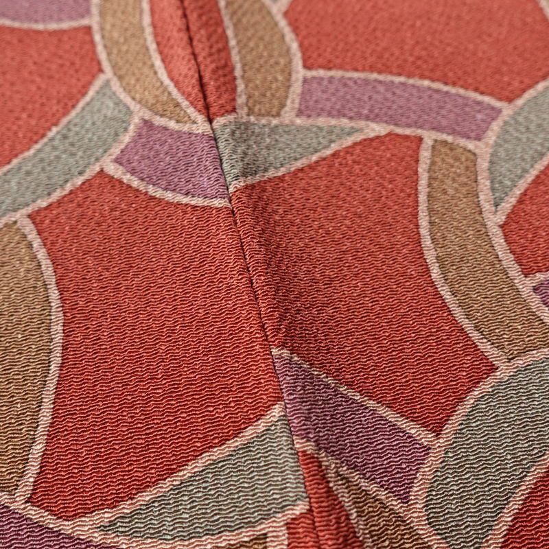 小紋 良品 縮緬 正絹 幾何学柄・抽象柄 袷仕立て 身丈162.5cm 裄丈68cm 一部しつけ糸付き 着物 ピンク_画像10