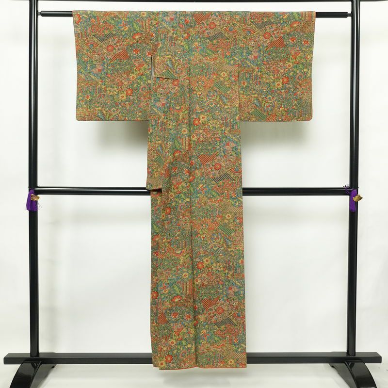 小紋 良品 縮緬 総柄 正絹 幾何学柄・抽象柄 袷仕立て 身丈153cm 裄丈66cm 着物 多色使い_画像2