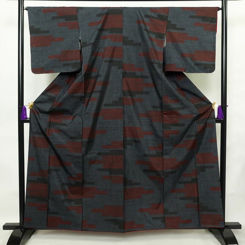 紬 正絹 幾何学柄・抽象柄 袷仕立て 身丈161.5cm 裄丈65.5cm 着物 青・紺_画像1