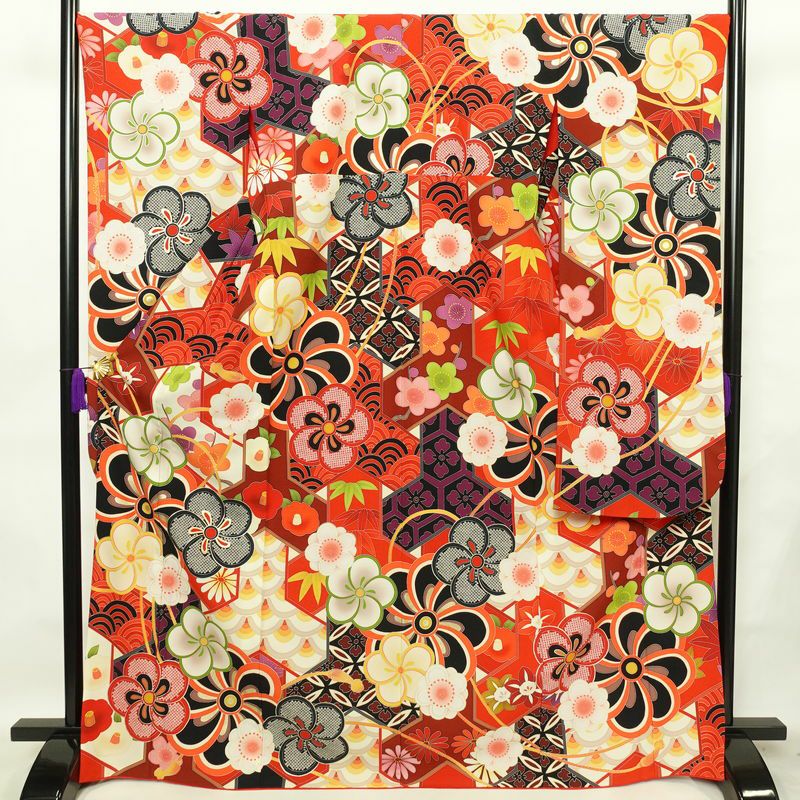 振袖 良品 ポリエステル 古典柄 袷仕立て 身丈169.5cm 裄丈68.5cm 箔 金彩 フォーマル 二十歳 着物 多色使い_画像1