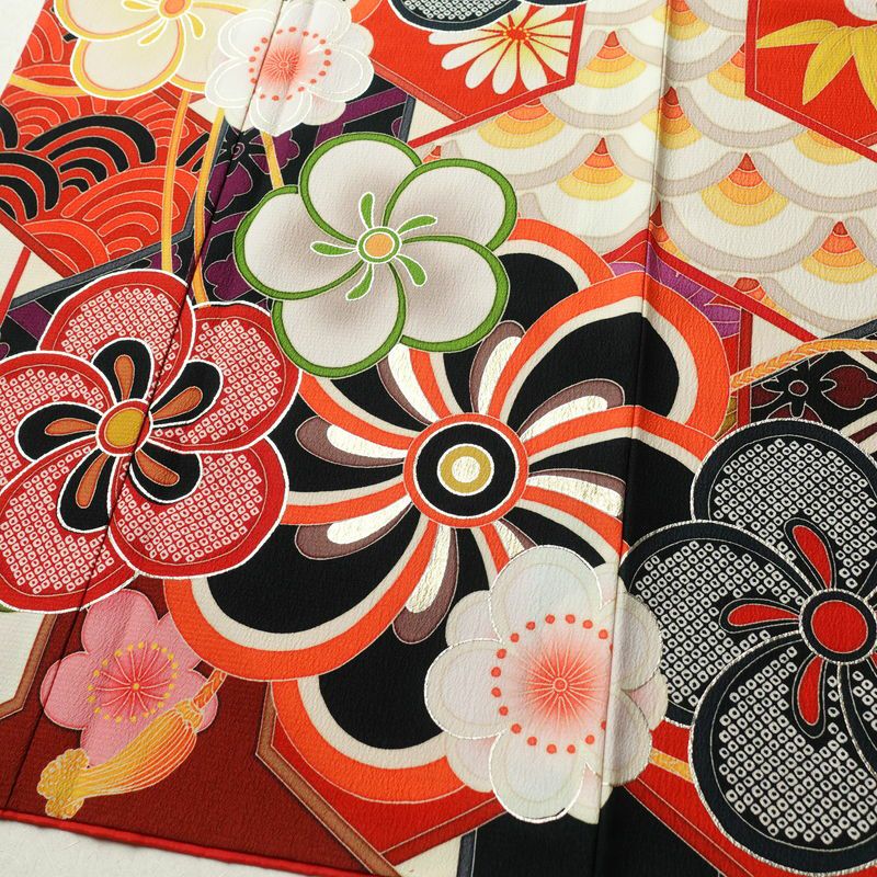 振袖 良品 ポリエステル 古典柄 袷仕立て 身丈169.5cm 裄丈68.5cm 箔 金彩 フォーマル 二十歳 着物 多色使い_画像4