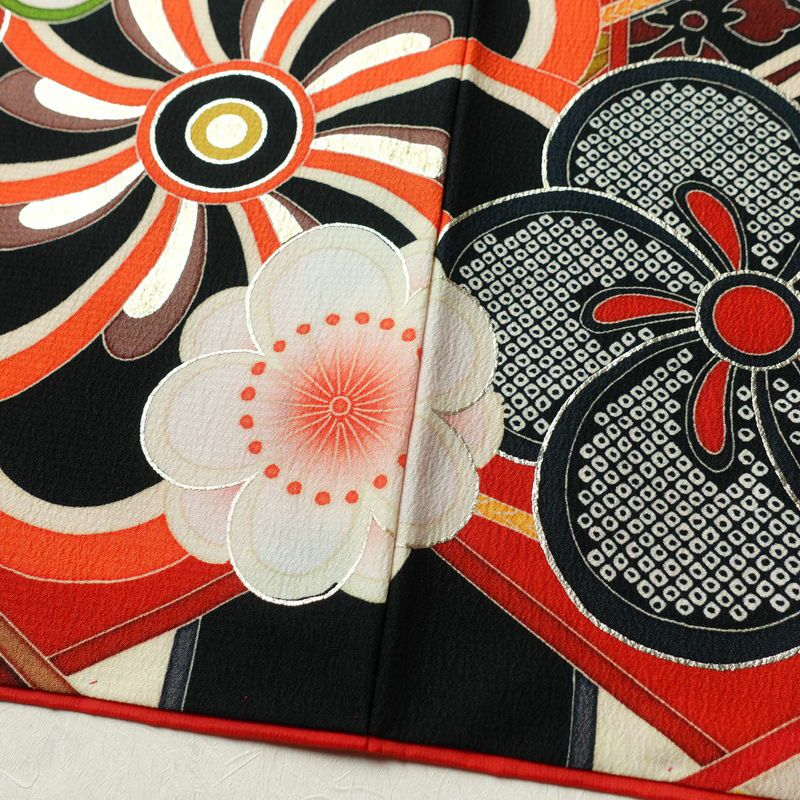 振袖 良品 ポリエステル 古典柄 袷仕立て 身丈169.5cm 裄丈68.5cm 箔 金彩 フォーマル 二十歳 着物 多色使い_画像10