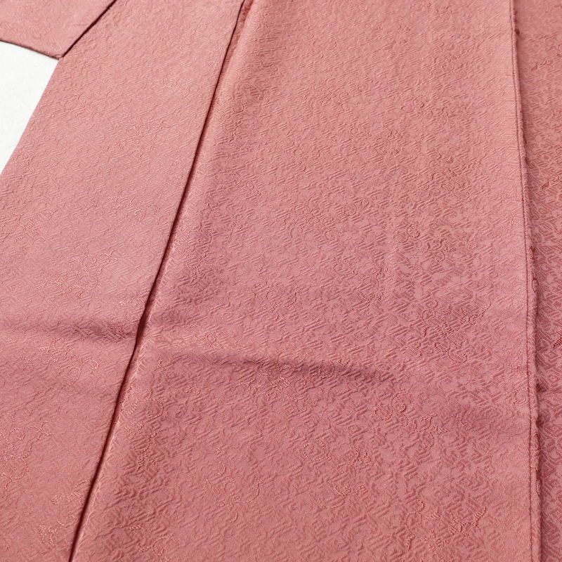 色無地 一つ紋付き 正絹 木の葉・植物柄 袷仕立て 身丈167cm 裄丈69cm フォーマル 着物 ピンク_画像5