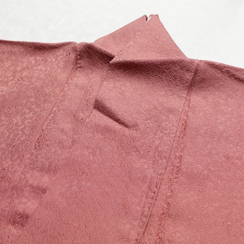 色無地 一つ紋付き 正絹 木の葉・植物柄 袷仕立て 身丈167cm 裄丈69cm フォーマル 着物 ピンク_画像16