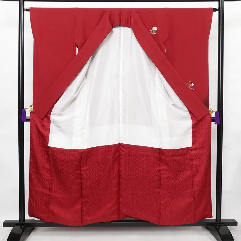 振袖 縮緬 金駒刺繍 正絹 古典柄 袷仕立て 身丈156.5cm 裄丈64cm 刺繍 金糸 フォーマル 着物 赤・朱_画像3