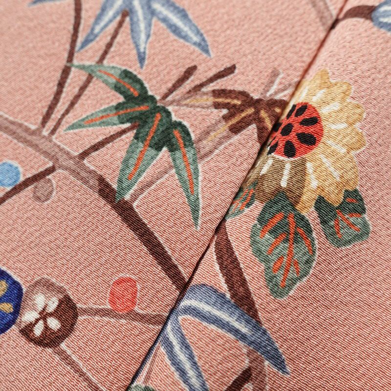 小紋 美品 しつけ糸付き 縮緬 正絹 花柄 袷仕立て 身丈165cm 裄丈65cm 着物 くすみピンク ピンク_画像10