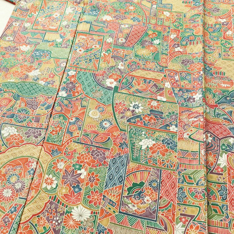 小紋 縮緬 総柄 正絹 古典柄 袷仕立て 身丈163cm 裄丈65cm 一部しつけ糸付き 着物 多色使い_画像5