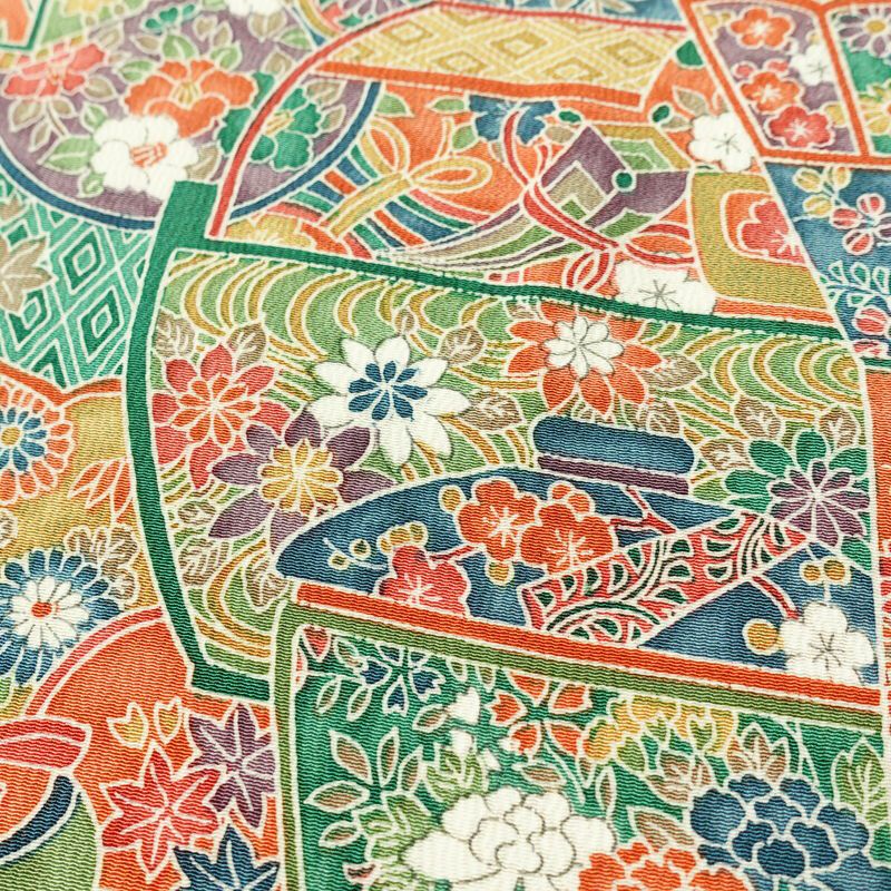 小紋 縮緬 総柄 正絹 古典柄 袷仕立て 身丈163cm 裄丈65cm 一部しつけ糸付き 着物 多色使い_画像8