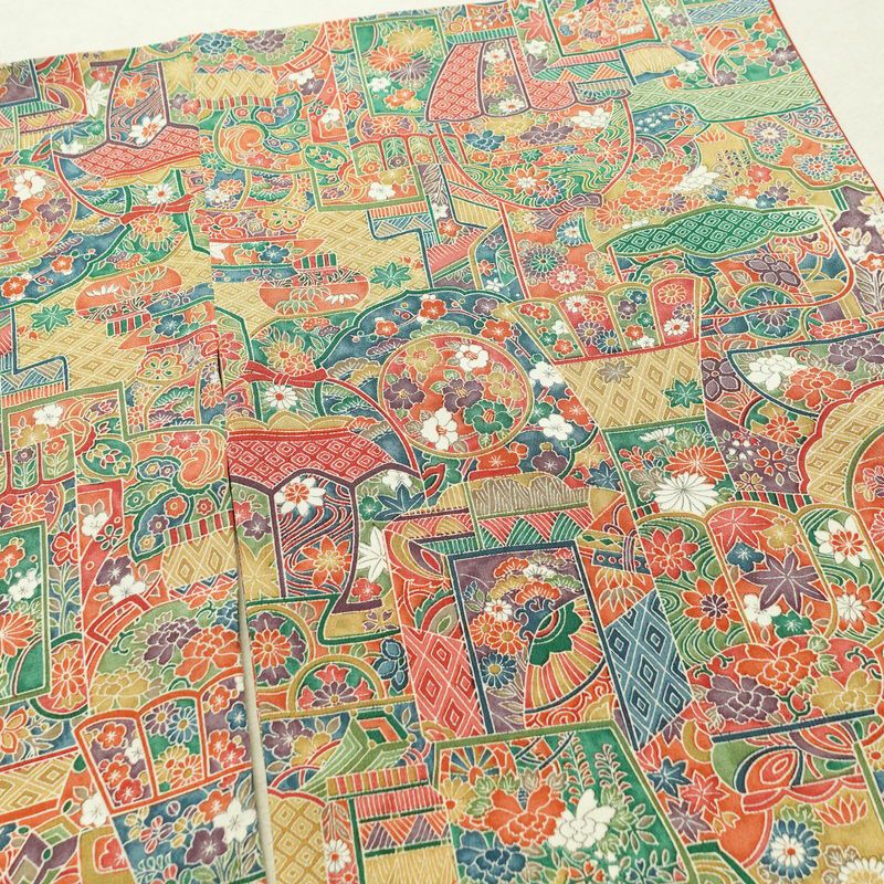 小紋 縮緬 総柄 正絹 古典柄 袷仕立て 身丈163cm 裄丈65cm 一部しつけ糸付き 着物 多色使い_画像12