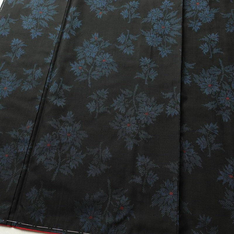 大島紬 しつけ糸付き 正絹 木の葉・植物柄 袷仕立て 身丈170cm 裄丈69.5cm 着物 黒_画像4