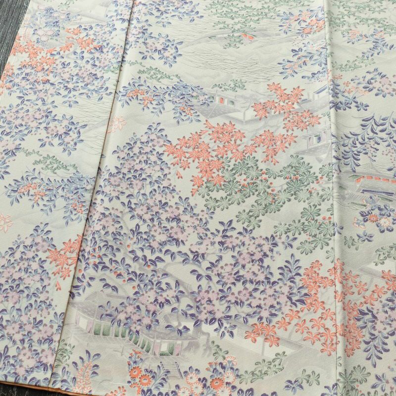 小紋 しつけ糸付き 縮緬 総柄 正絹 木の葉・植物柄 袷仕立て 身丈160cm 裄丈66cm 着物 多色使い_画像4