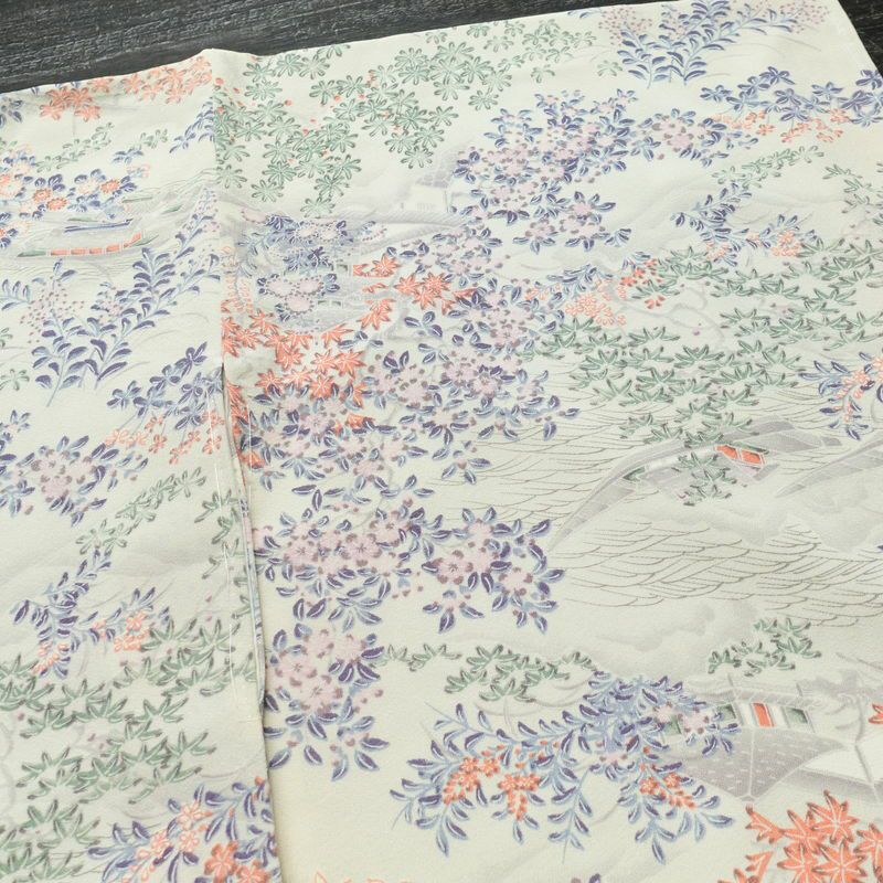 小紋 しつけ糸付き 縮緬 総柄 正絹 木の葉・植物柄 袷仕立て 身丈160cm 裄丈66cm 着物 多色使い_画像14