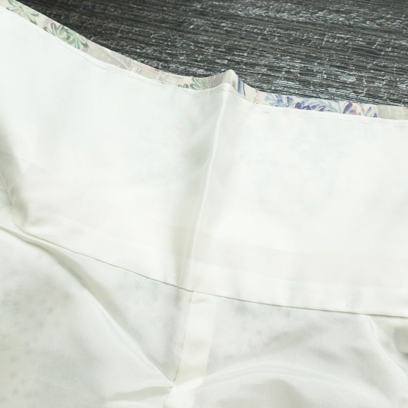 小紋 しつけ糸付き 縮緬 総柄 正絹 木の葉・植物柄 袷仕立て 身丈160cm 裄丈66cm 着物 多色使い_画像20