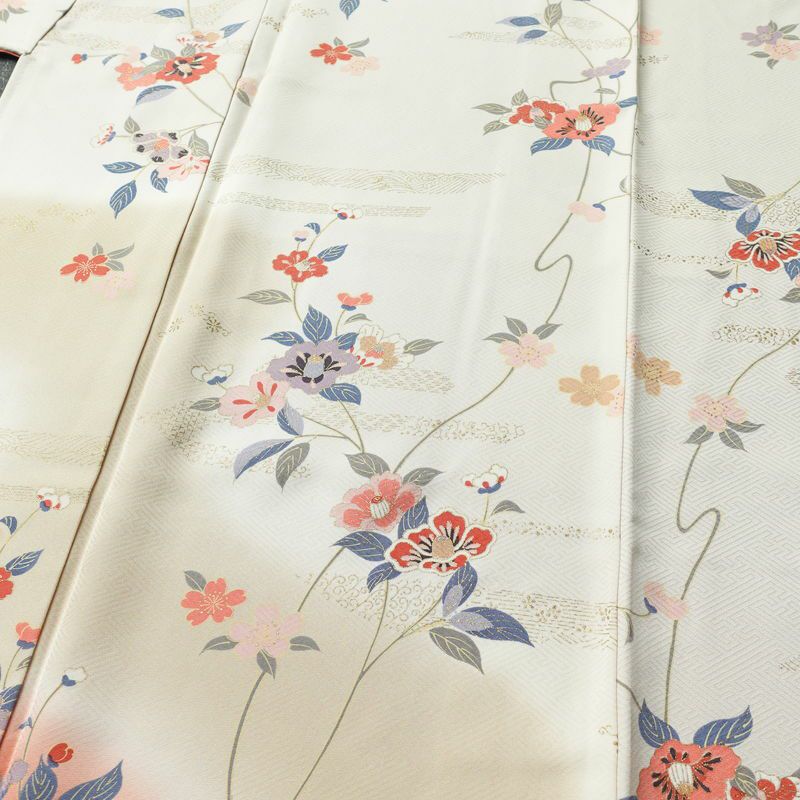 付け下げ しつけ糸付き 正絹 花柄 袷仕立て 身丈160cm 裄丈66cm 金彩 着物 グレージュ ベージュ_画像5