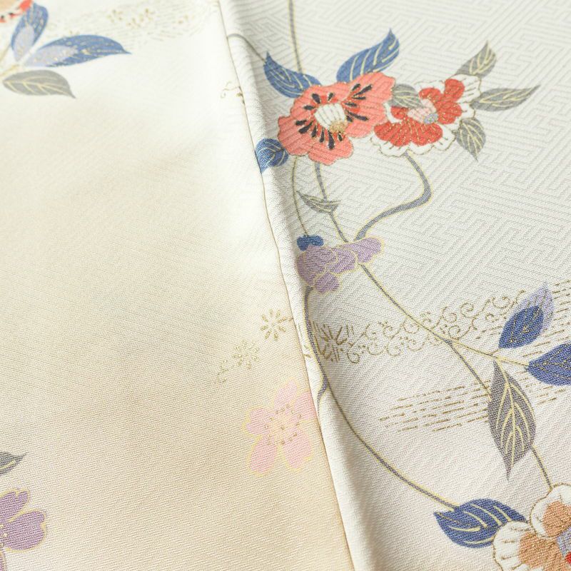 付け下げ しつけ糸付き 正絹 花柄 袷仕立て 身丈160cm 裄丈66cm 金彩 着物 グレージュ ベージュ_画像10