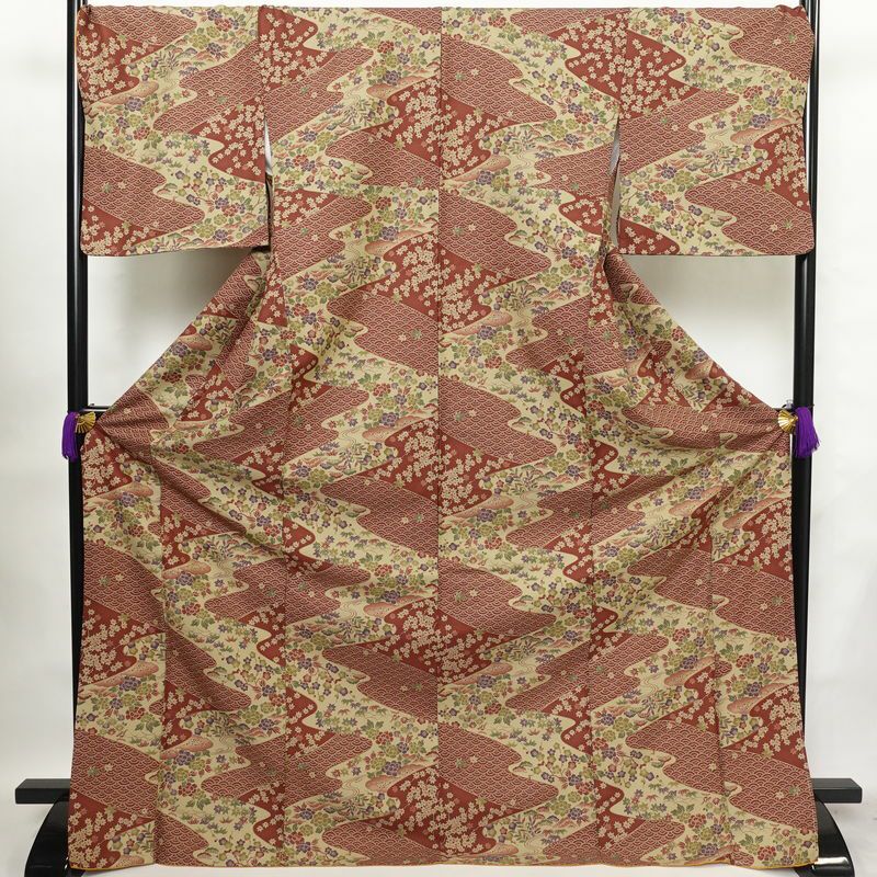 小紋 美品 しつけ糸付き 総柄 ポリエステル 古典柄 袷仕立て 身丈175.5cm 裄丈72cm 着物 小豆・エンジ_画像1