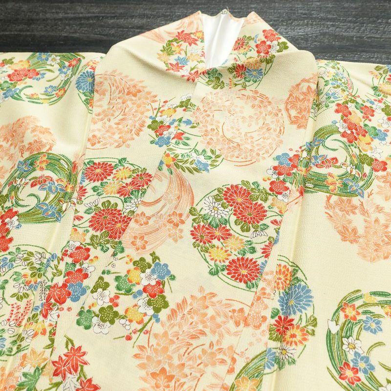 小紋 縮緬 総柄 正絹 花柄 袷仕立て 身丈166cm 裄丈65.5cm 一部しつけ糸付き 着物 クリーム_画像15