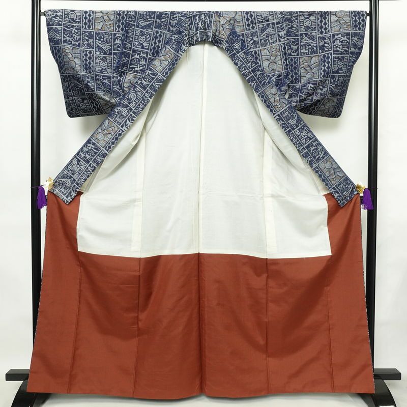 紬 正絹 幾何学柄・抽象柄 袷仕立て 身丈166cm 裄丈66cm 着物 青・紺_画像3